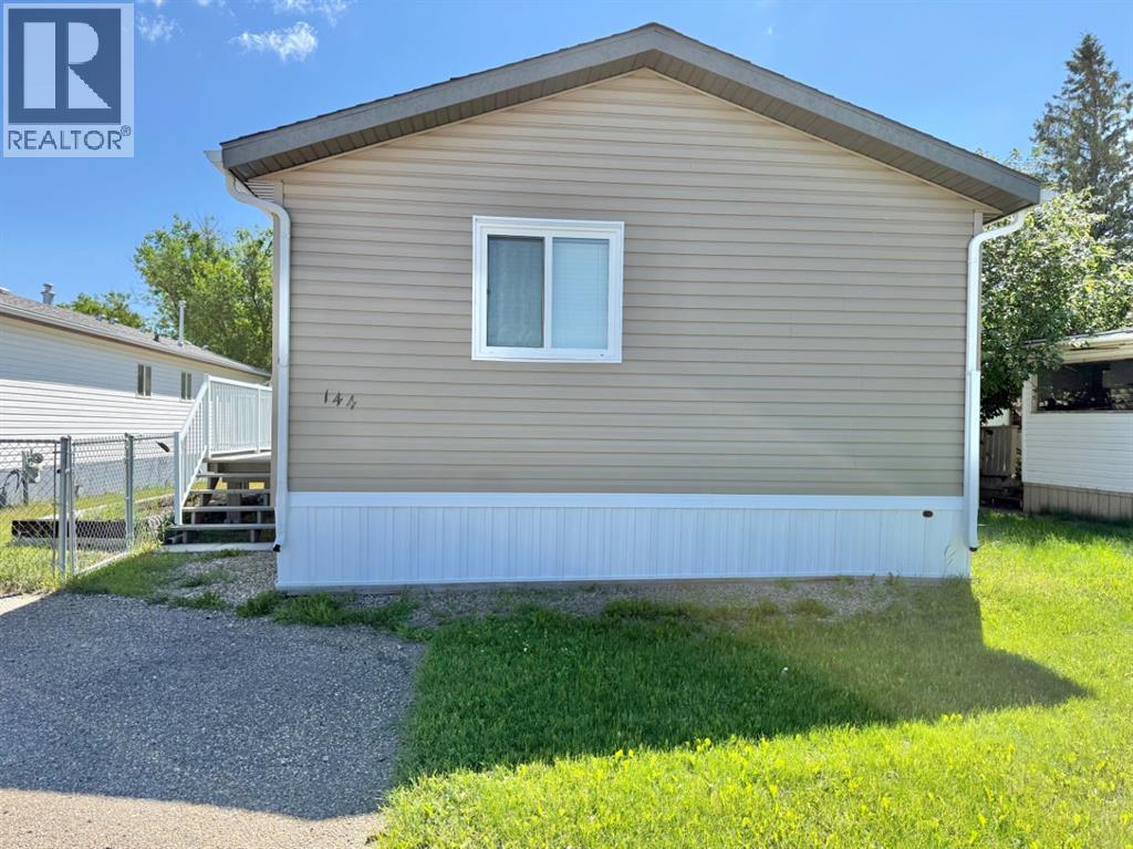 144 Birch Street W - 2