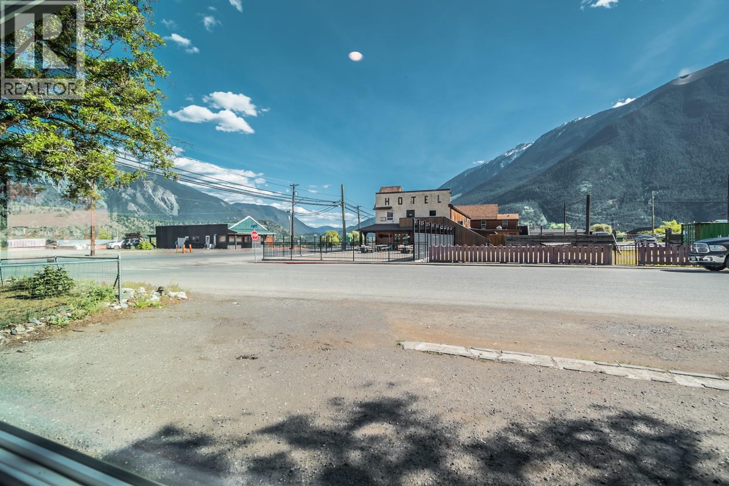 57 12th Avenue - 32