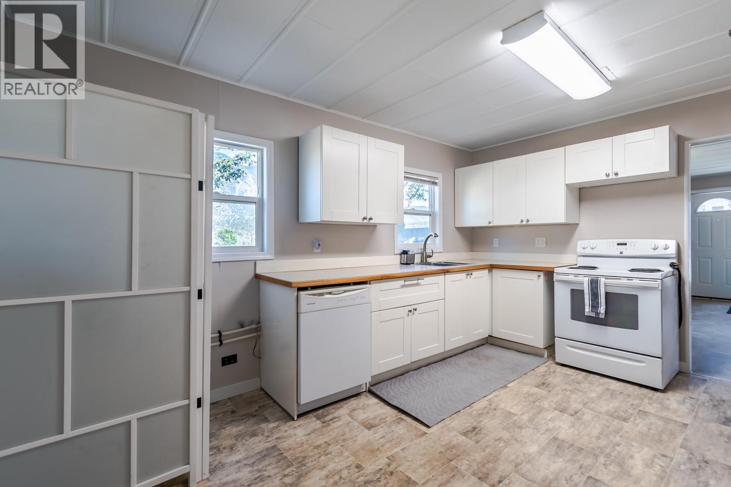 57 12th Avenue - Image 16