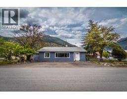 57 12th Avenue, Lillooet, BC V0K1V0 Photo 14