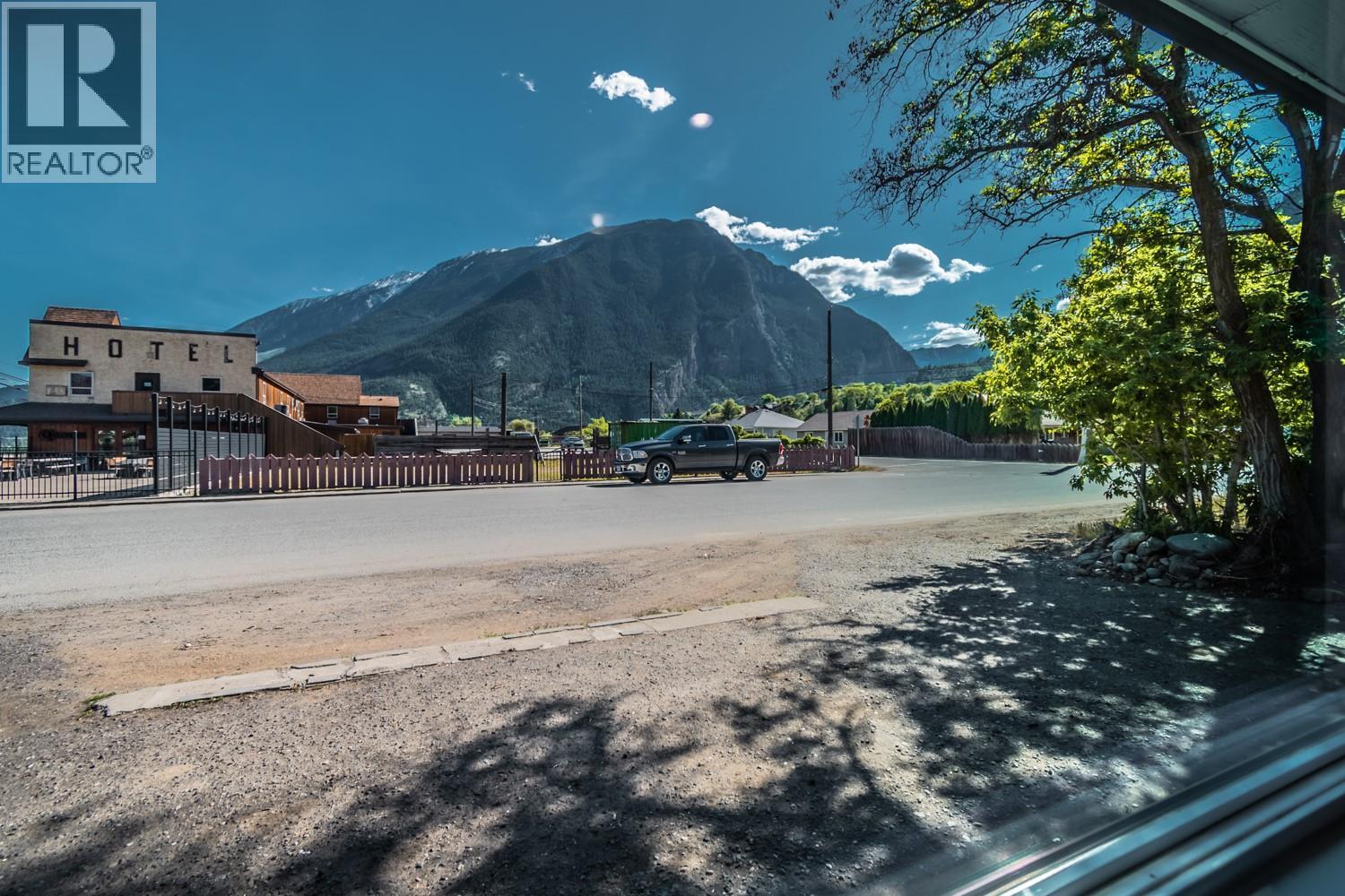 57 12th Avenue - Image 31
