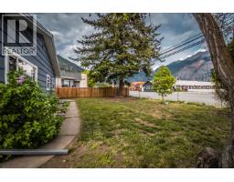 57 12th Avenue, Lillooet, BC V0K1V0 Photo 13