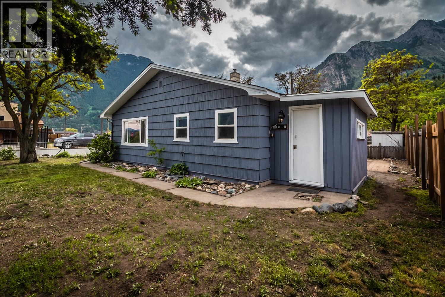 57 12th Avenue - 18