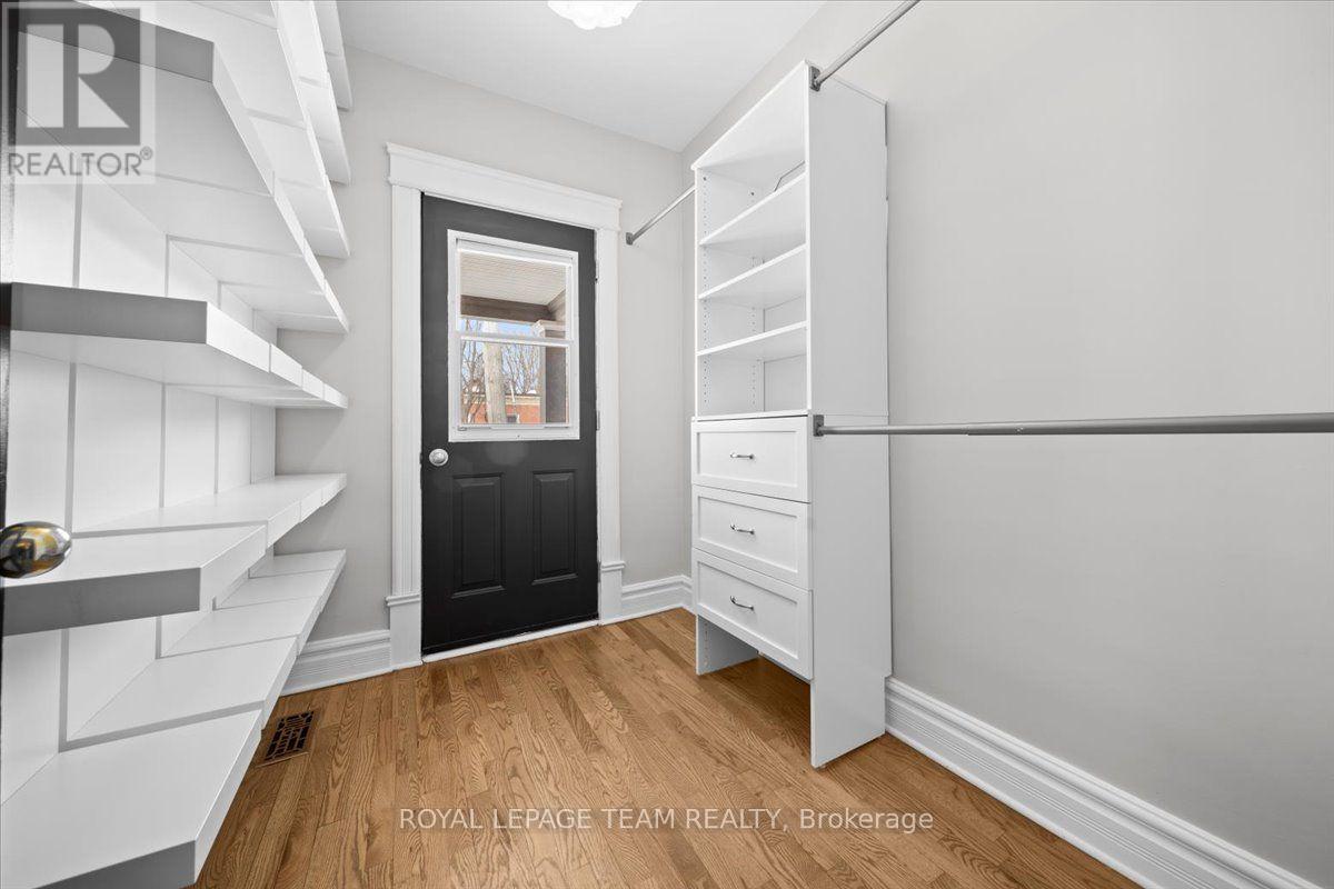136 ELM STREET - 15