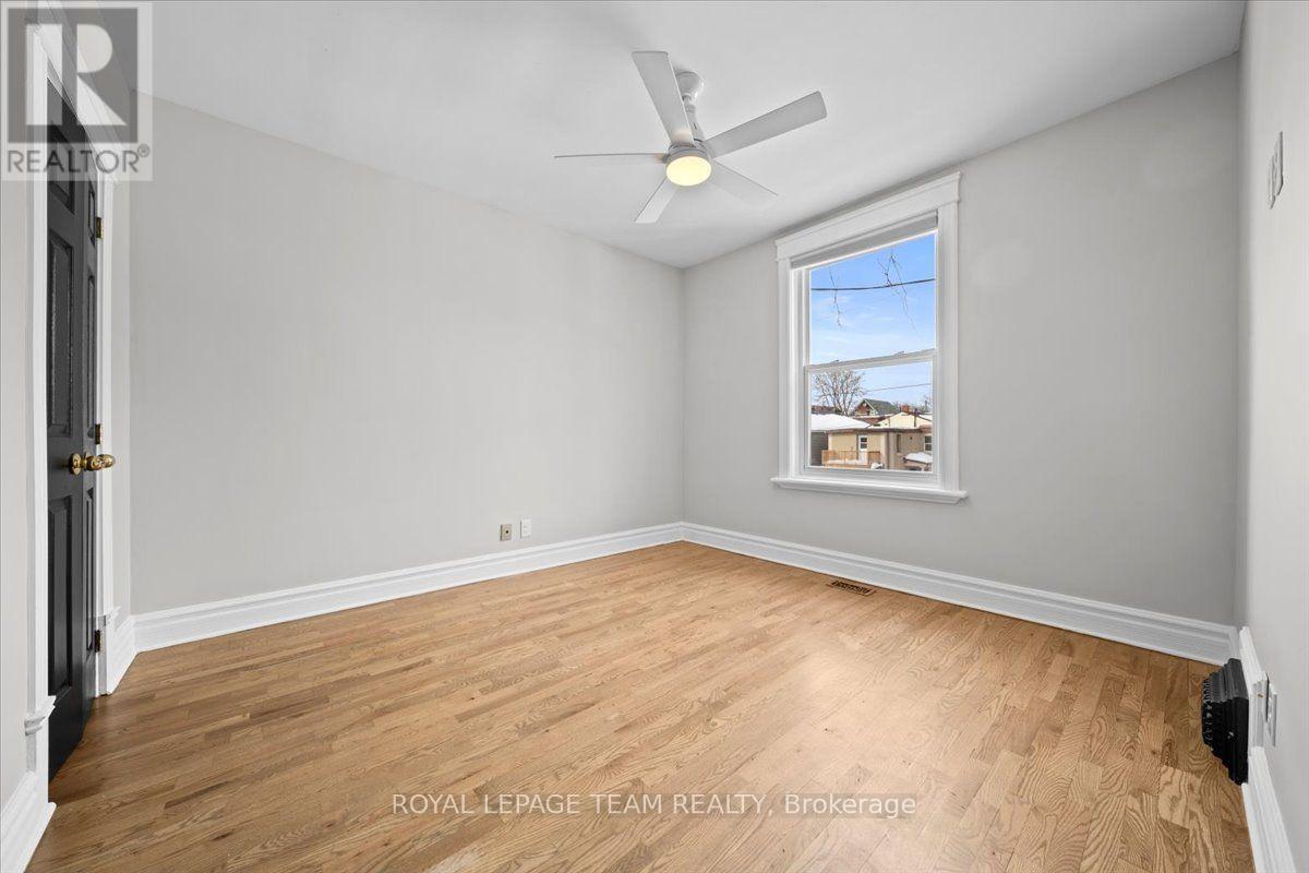 136 ELM STREET - 16
