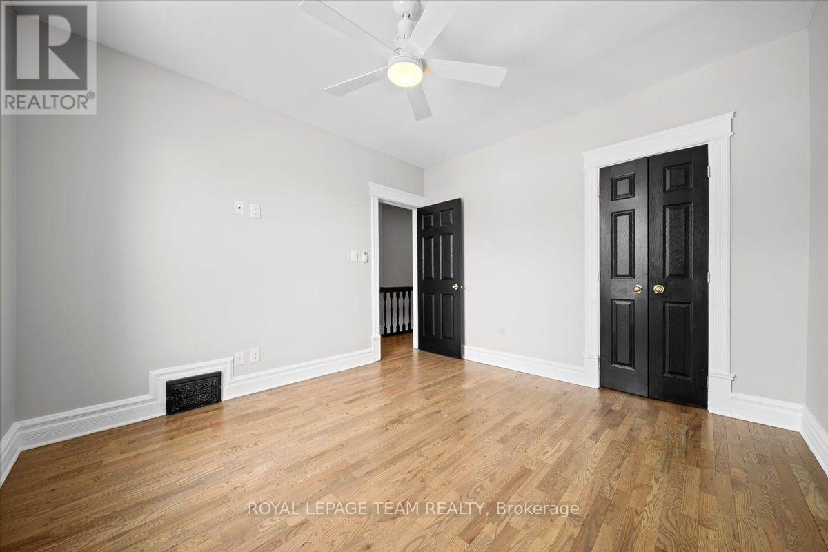 136 ELM STREET - 17