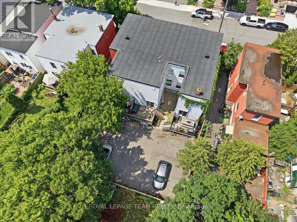 136 ELM STREET - 40