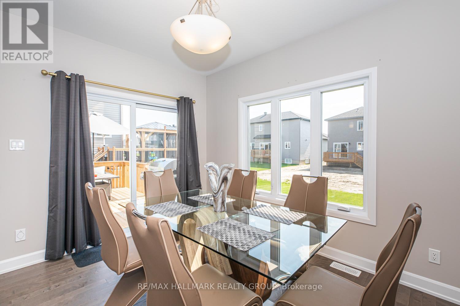61 DUNCANVILLE STREET, Ottawa. Luxury613. By Peter Sagos - Image 18