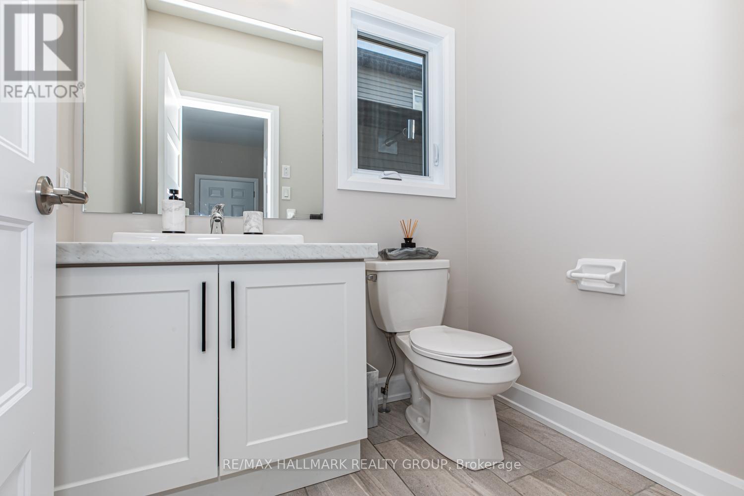 61 DUNCANVILLE STREET, Ottawa. Luxury613. By Peter Sagos - Image 20