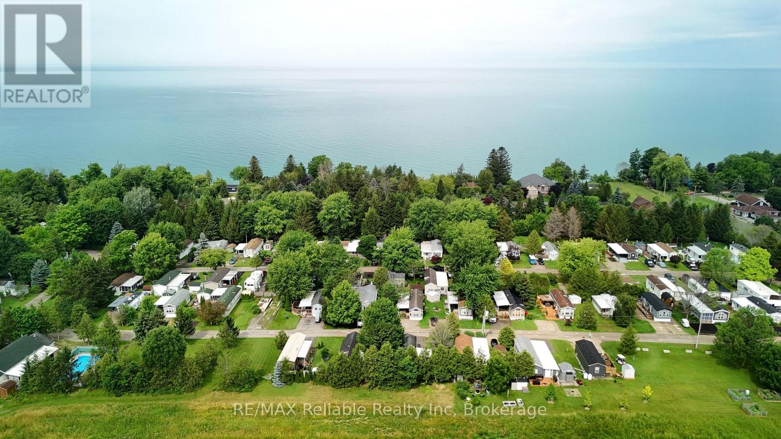 50 PORTSIDE DRIVE - 77719 BLUEWATER HIGHWAY - 26