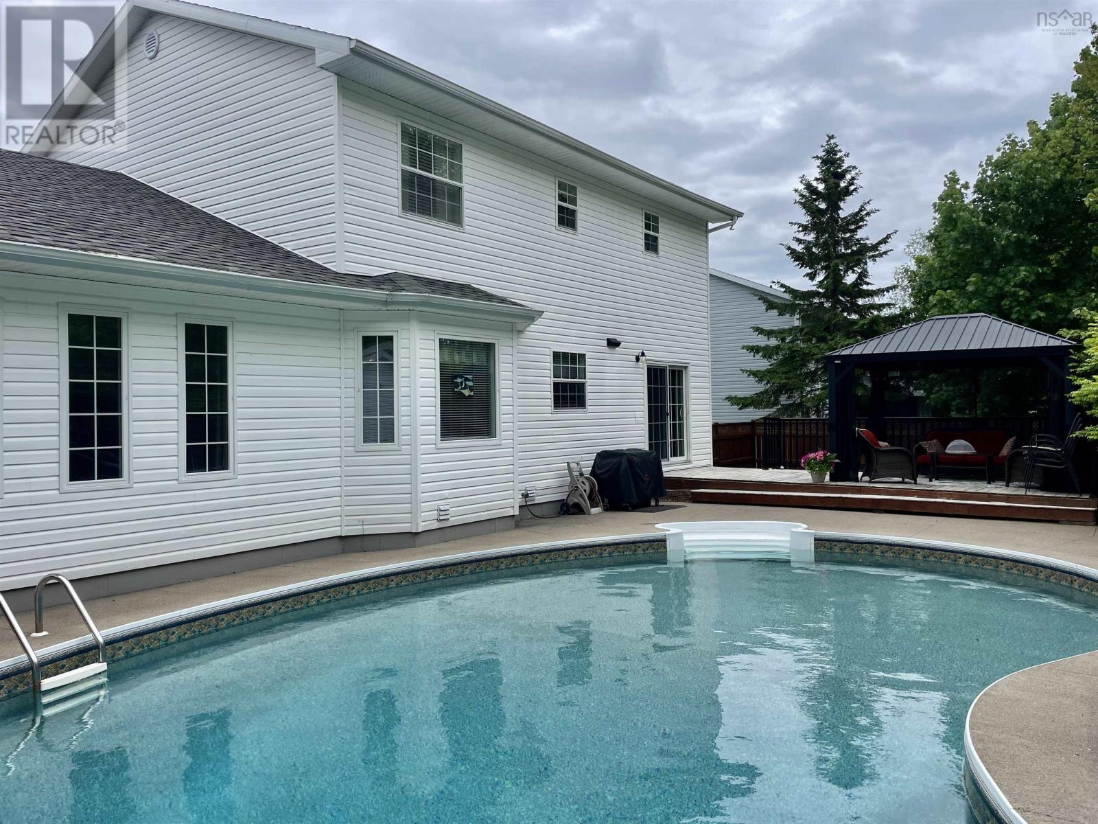 48 Amberwood Crescent - 39