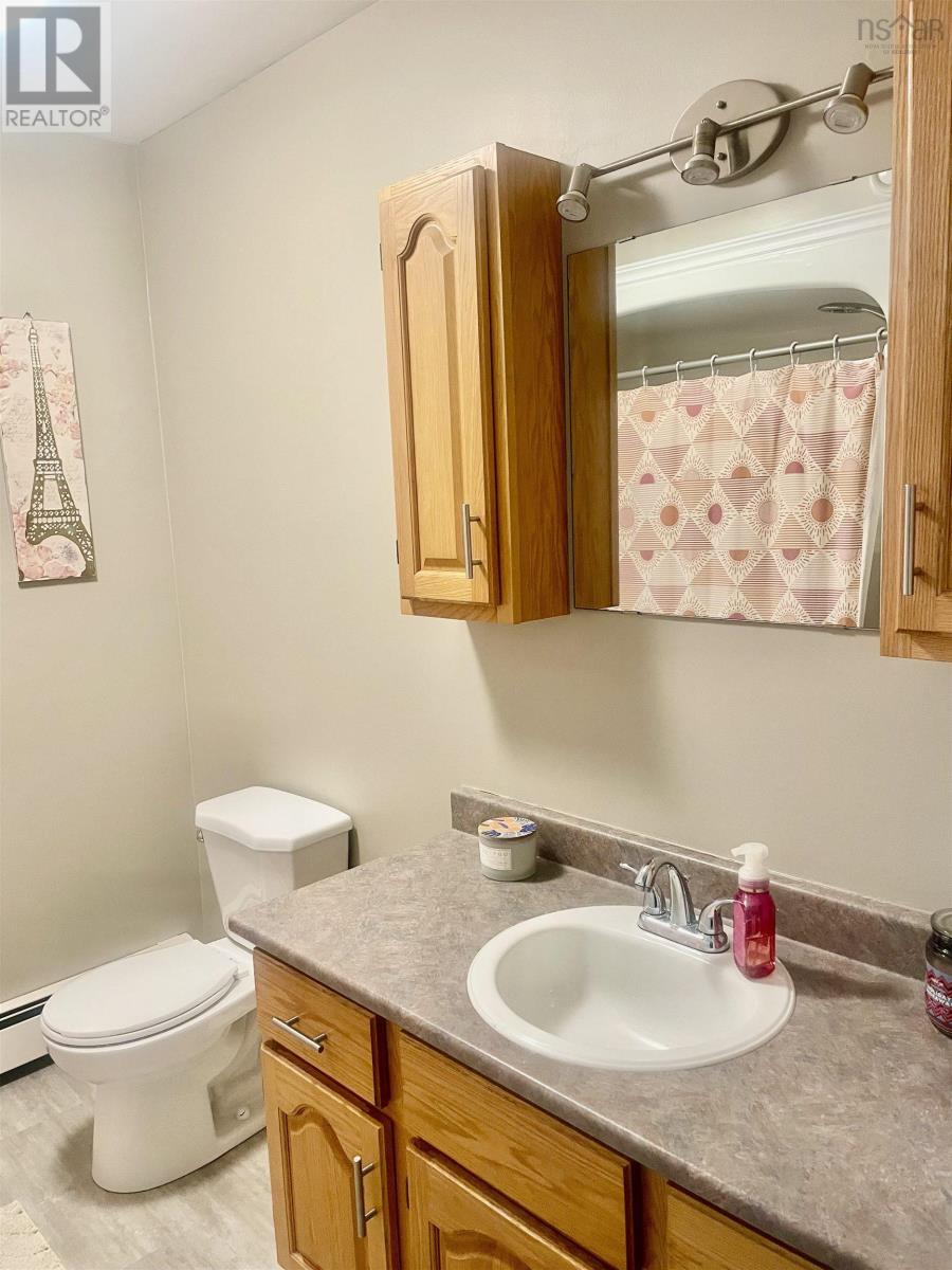 48 Amberwood Crescent - 32
