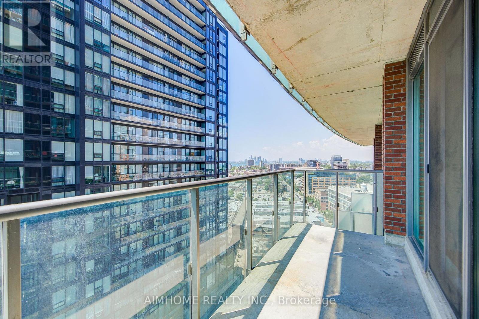#1909 150 EAST LIBERTY STREET - 29