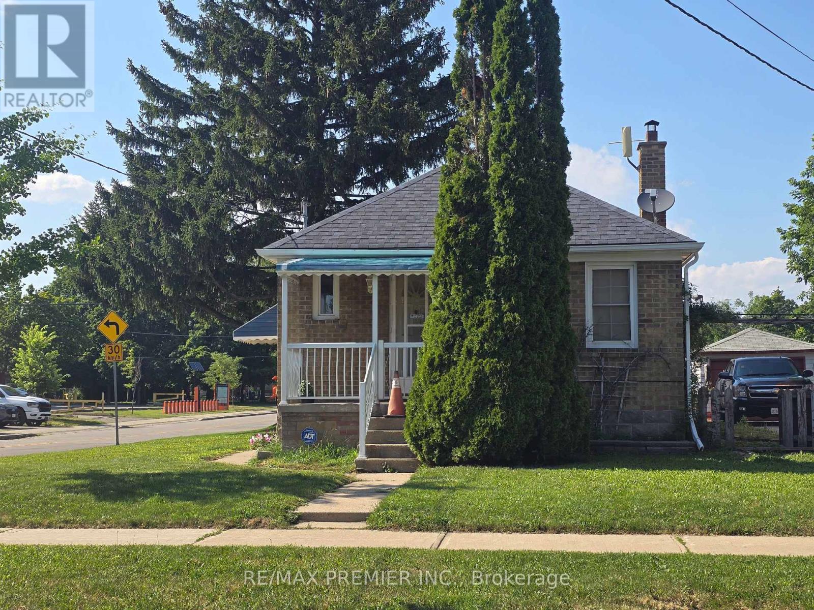 468 GLEN PARK AVENUE - 1