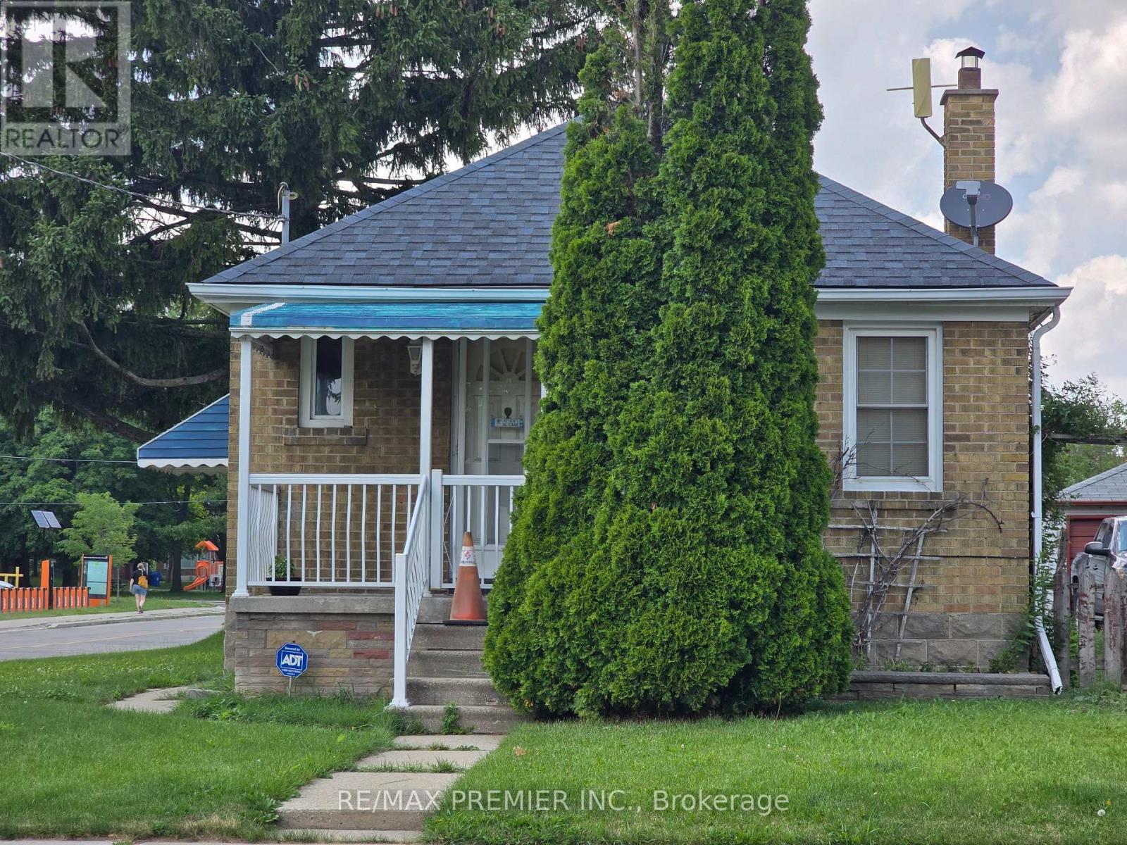 468 GLEN PARK AVENUE - 2