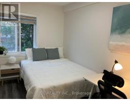 5 - 5 Sorauren Avenue, Toronto, ON M6R2C6 Photo 9