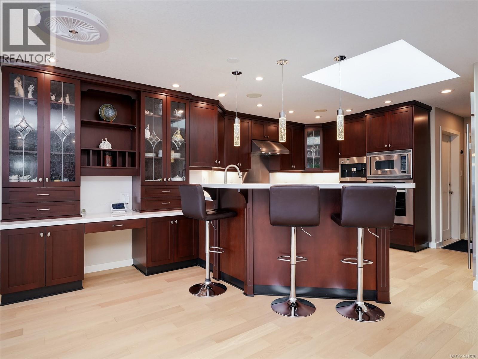 205 Marine Dr - 10