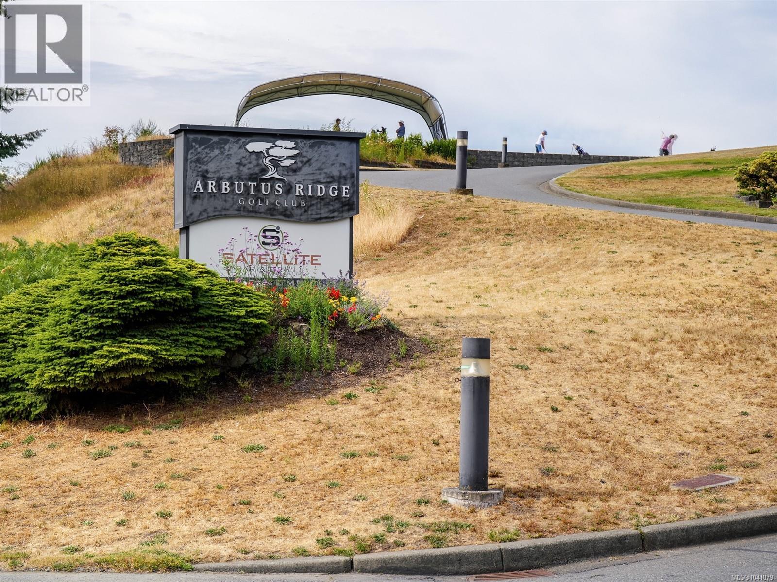205 Marine Dr - 52