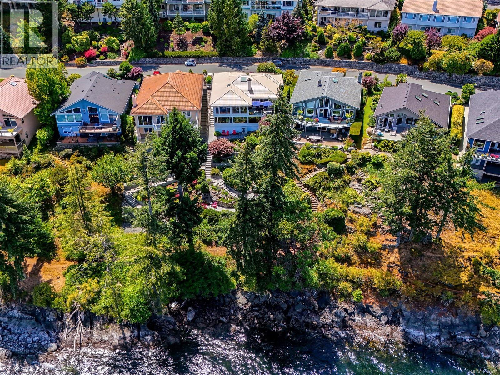 205 Marine Dr - 55