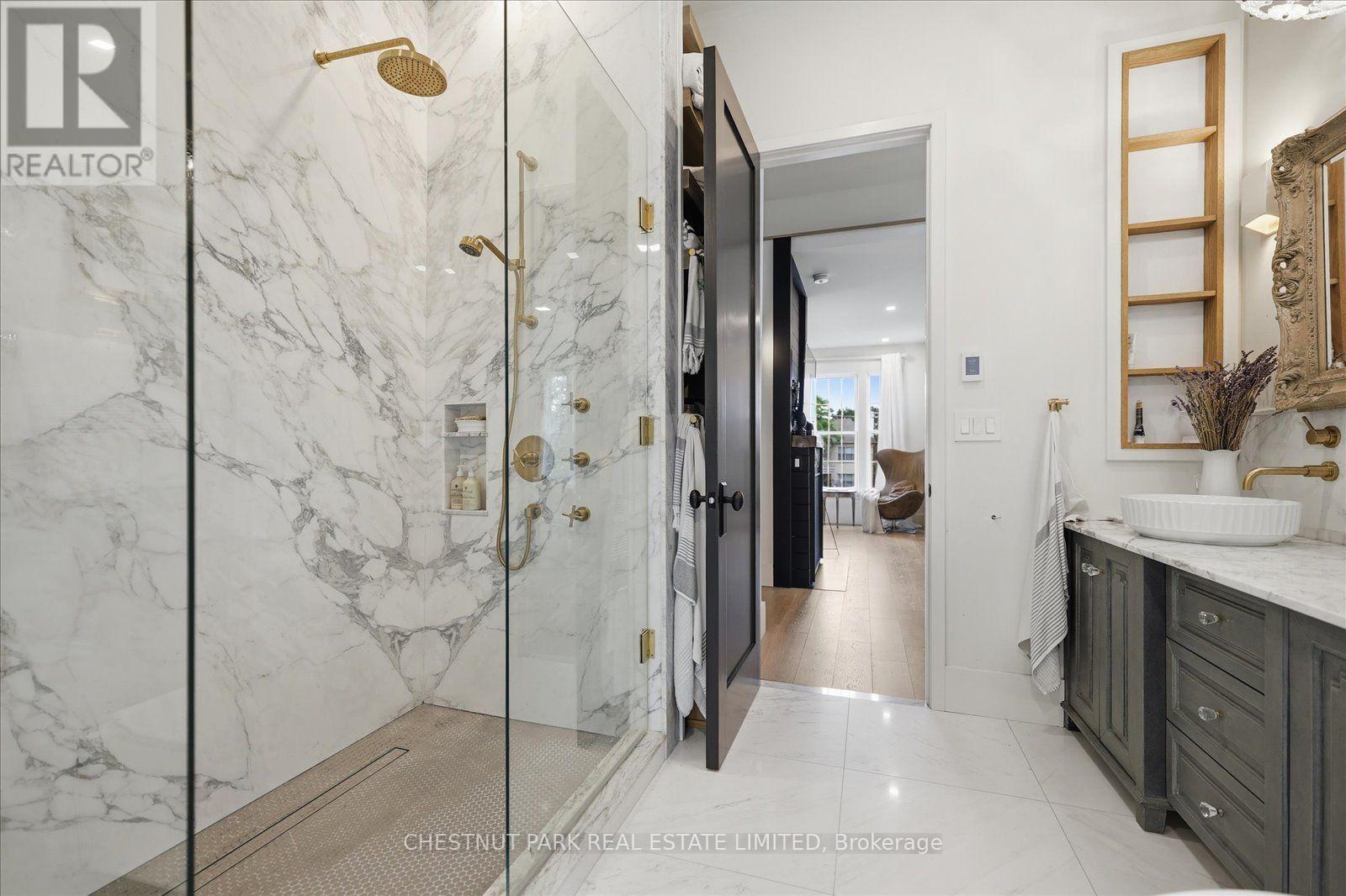 310 BESSBOROUGH DRIVE - Image 37