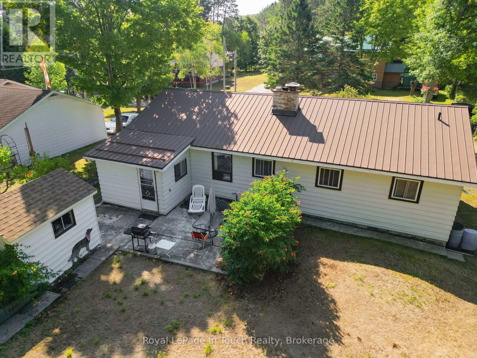 22 GLENDALE ROAD - 12