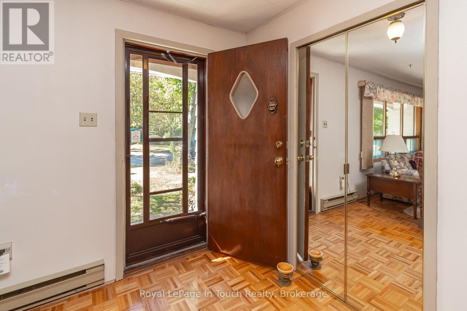 22 GLENDALE ROAD - 19