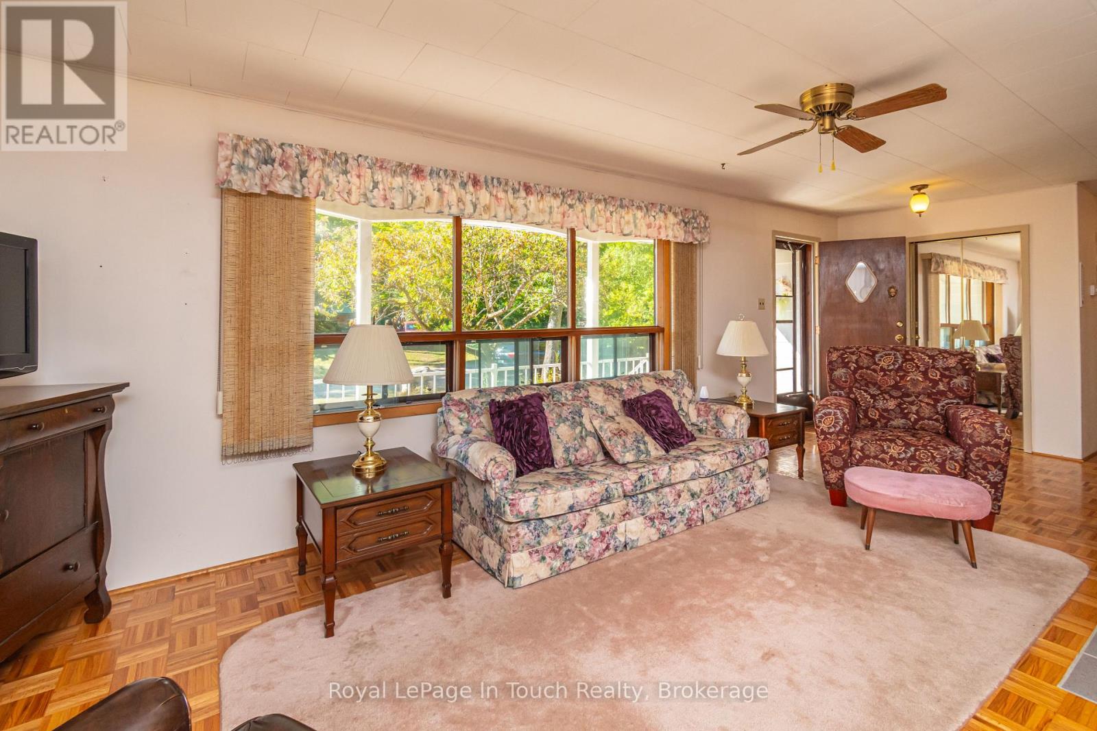 22 GLENDALE ROAD - 21