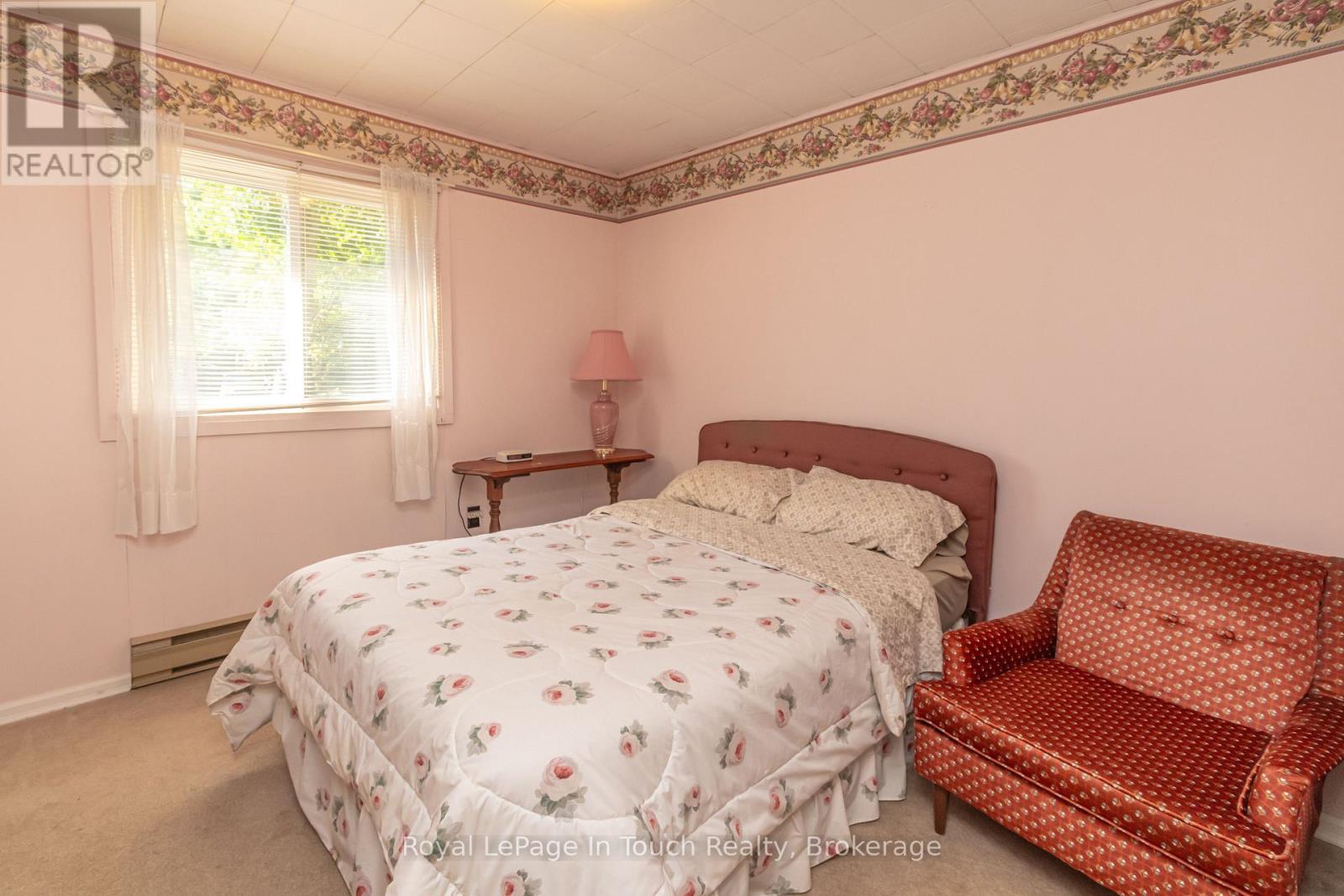 22 GLENDALE ROAD - 29