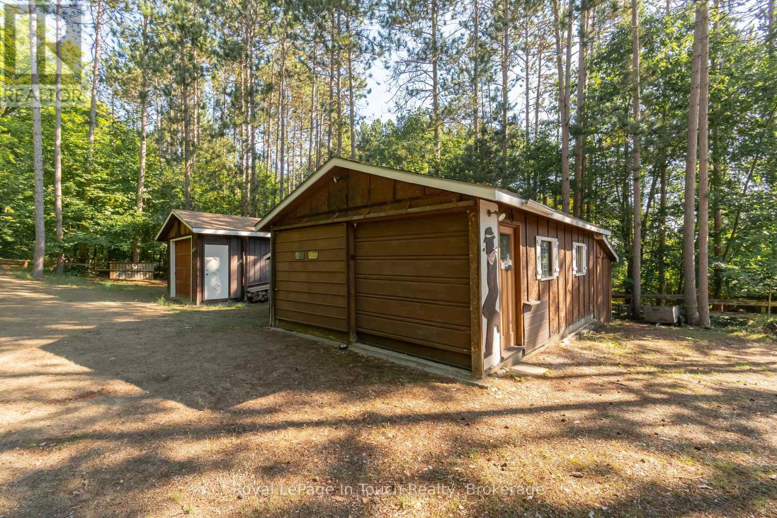 22 GLENDALE ROAD - 6