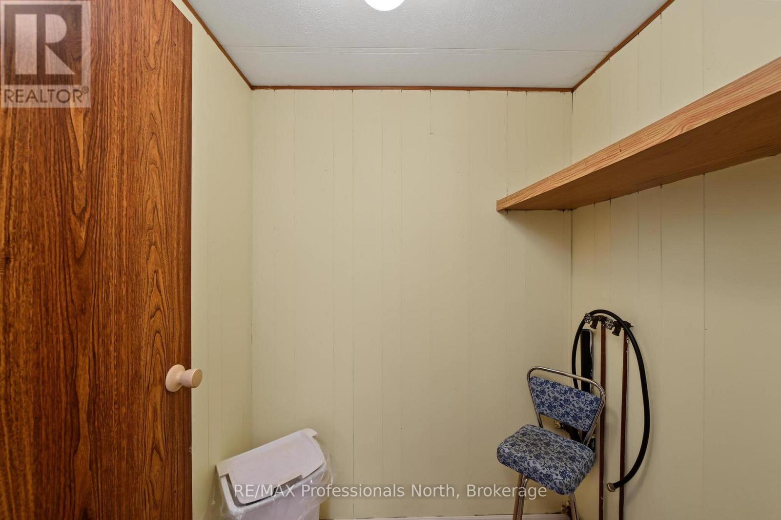 1084 SEVENTH LANE - 16