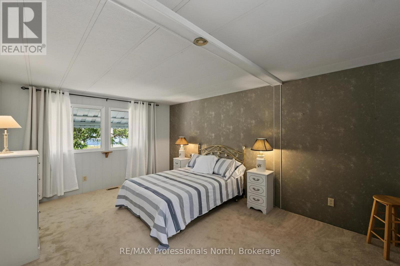 1084 SEVENTH LANE - 20