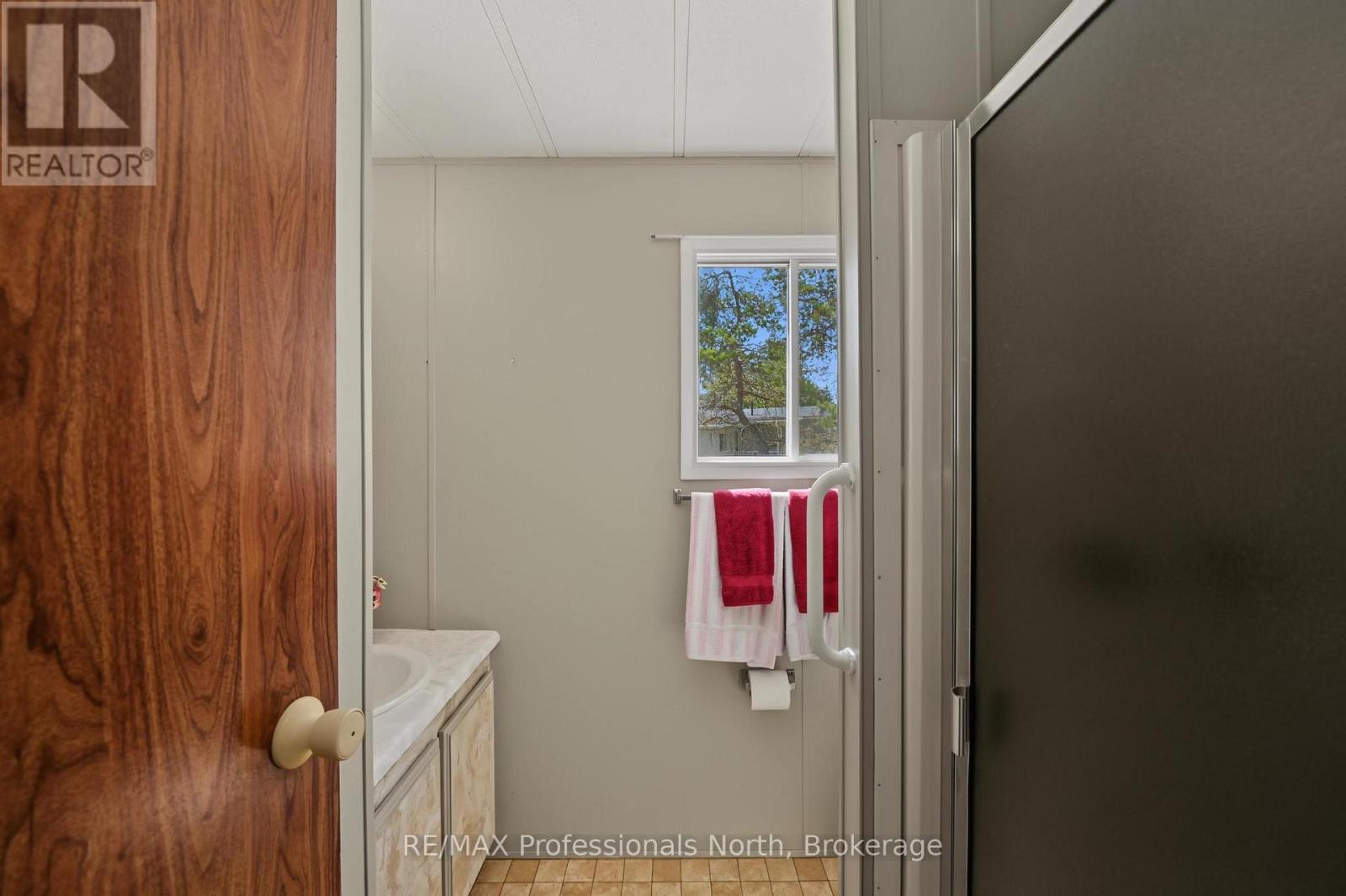 1084 SEVENTH LANE - 23