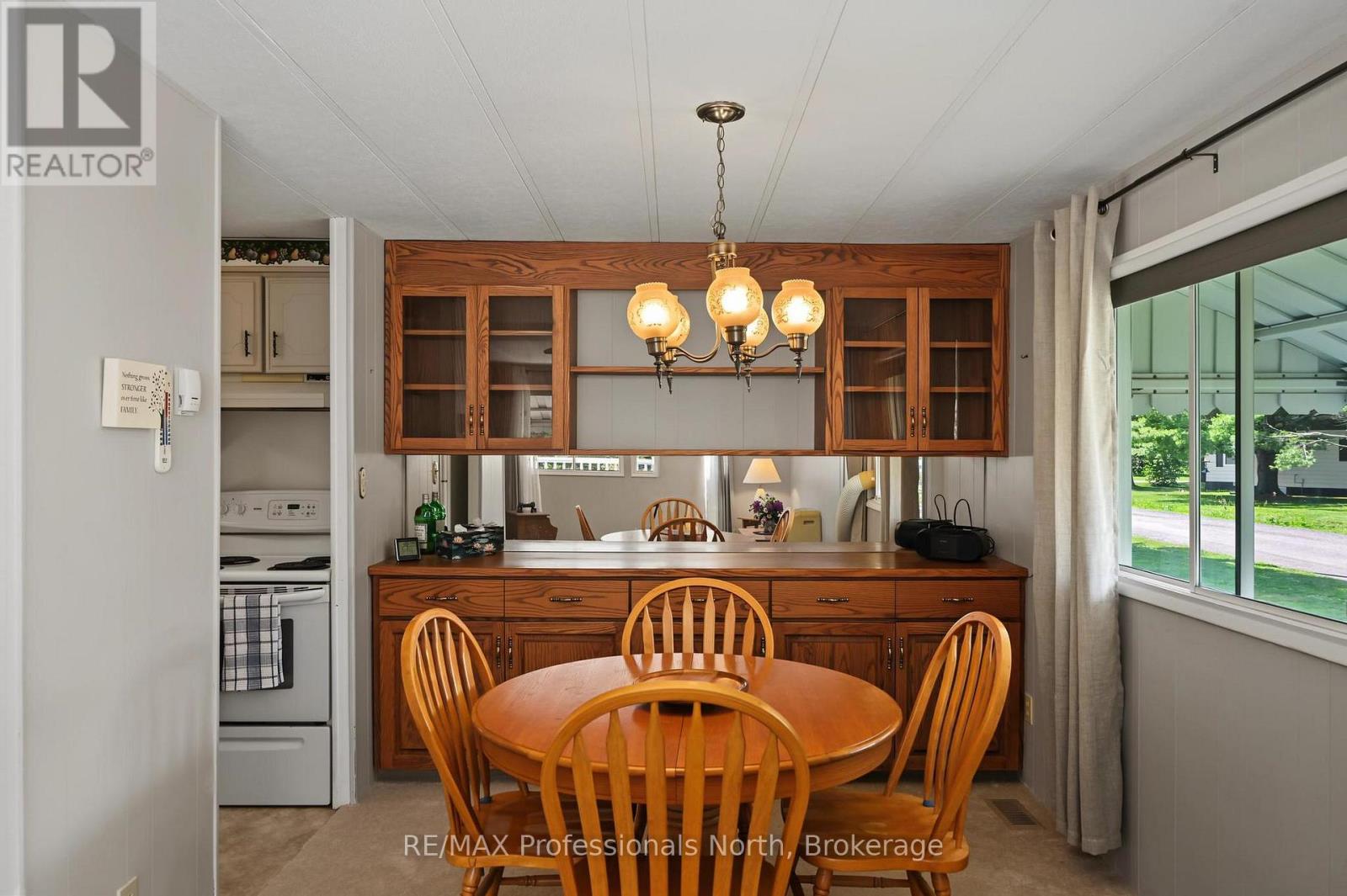 1084 SEVENTH LANE - 7