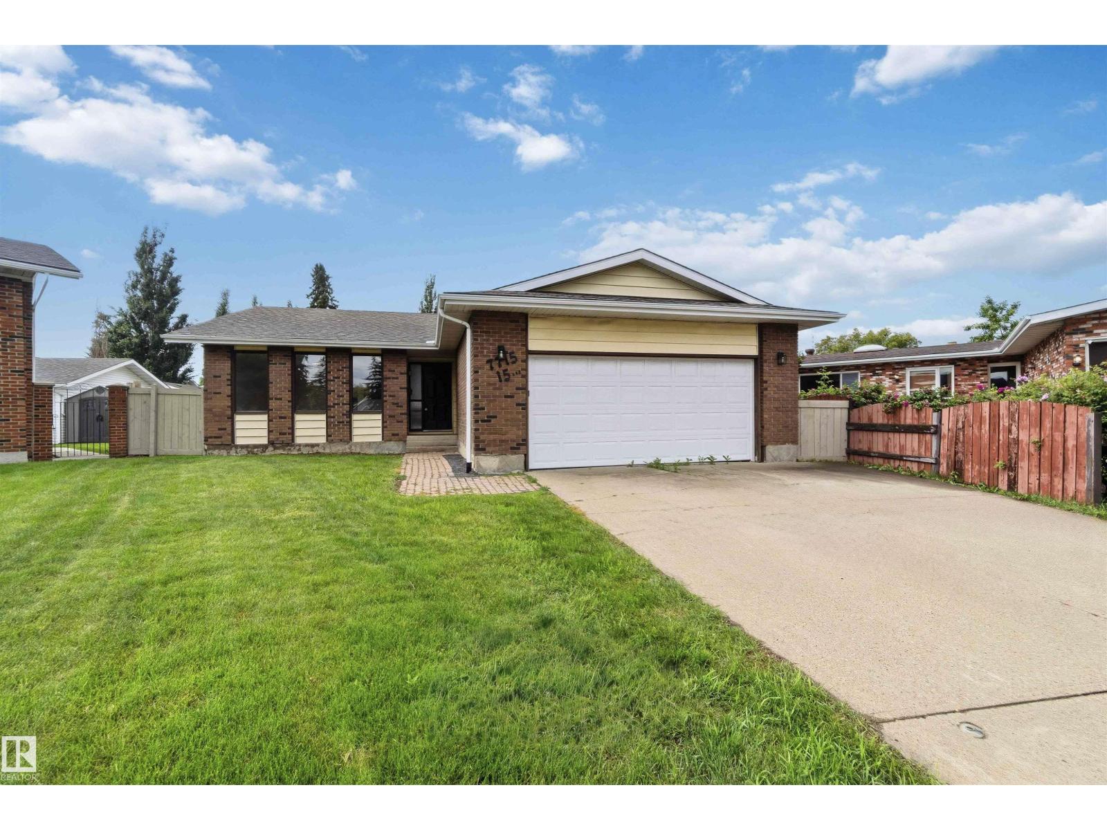 7715 15 AV NW - 1