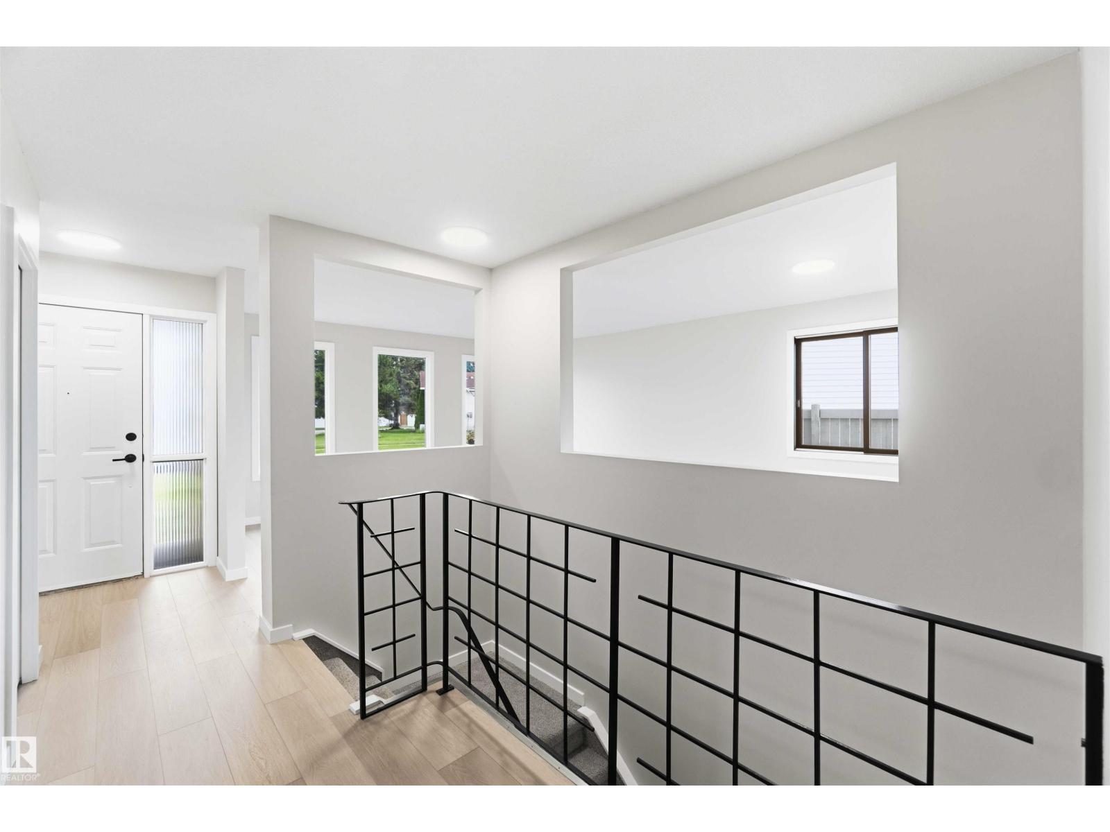 7715 15 AV NW - 29