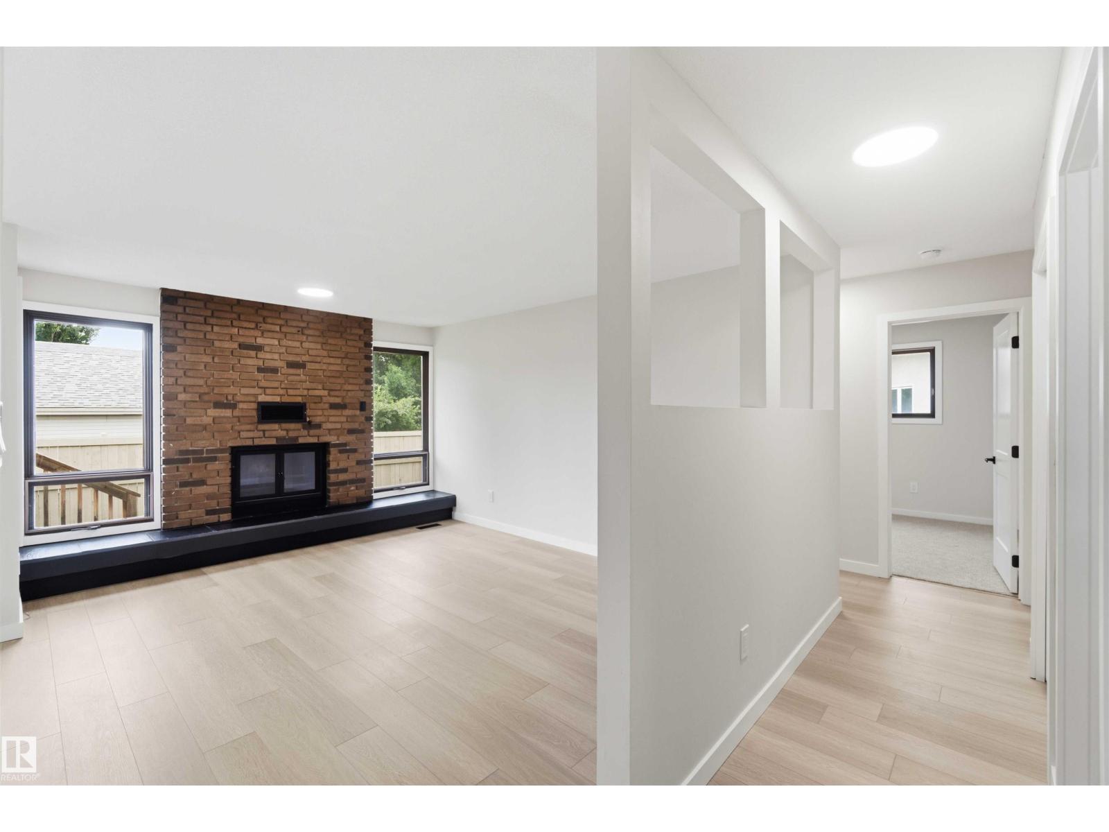 7715 15 AV NW - 31