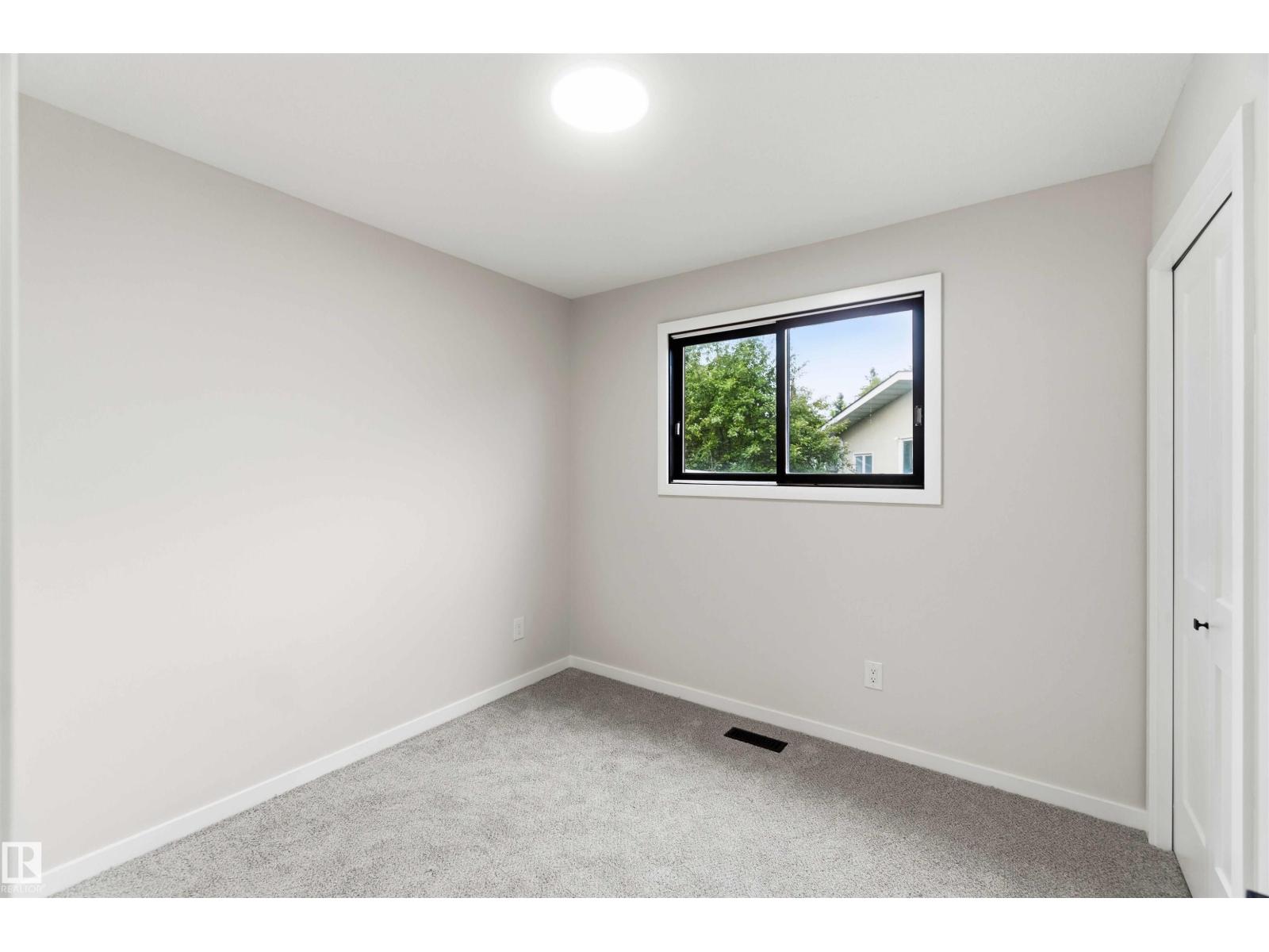 7715 15 AV NW - 39