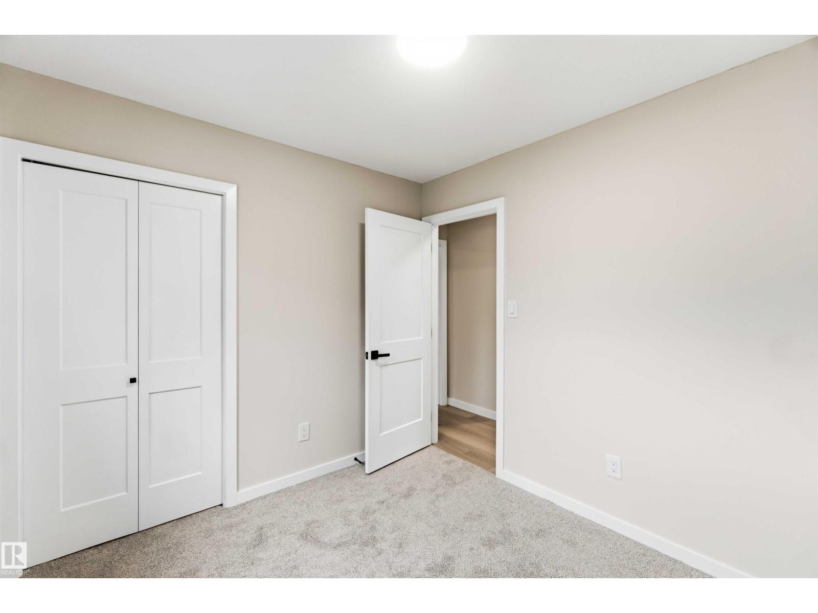 7715 15 AV NW - 40
