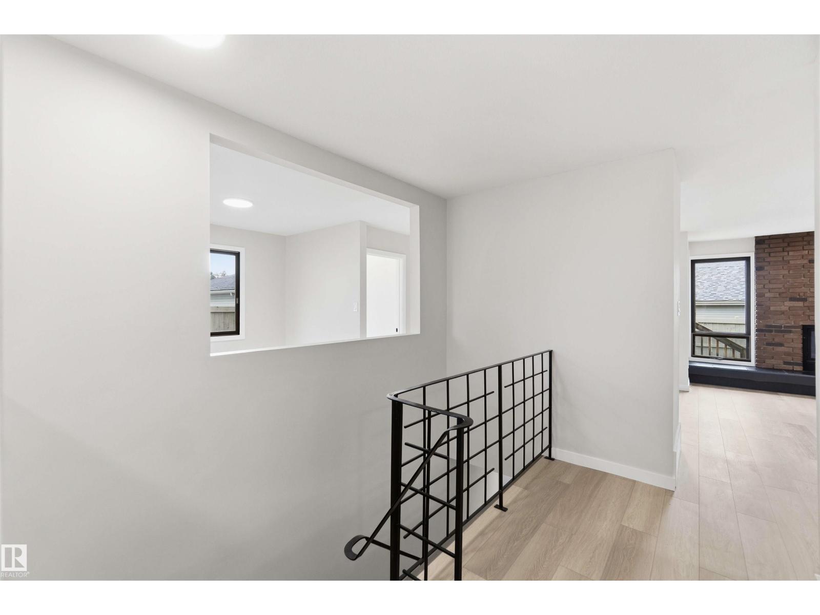 7715 15 AV NW - 46