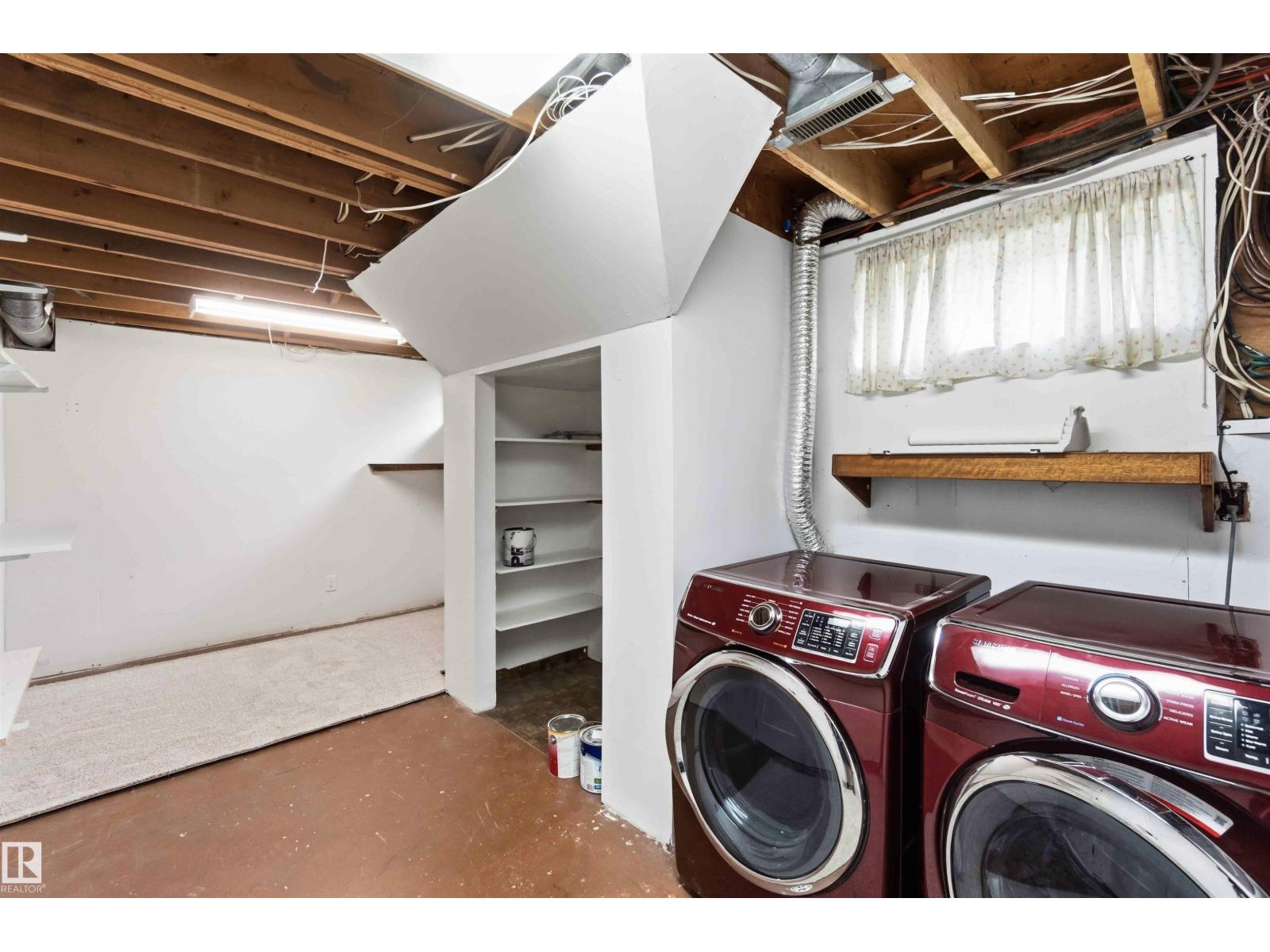 7715 15 AV NW - 50