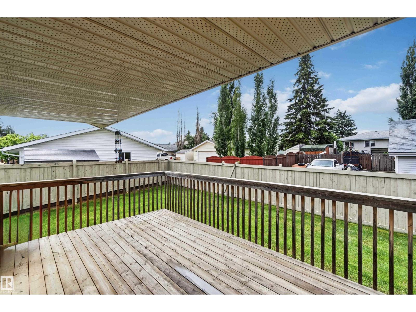 7715 15 AV NW - 67