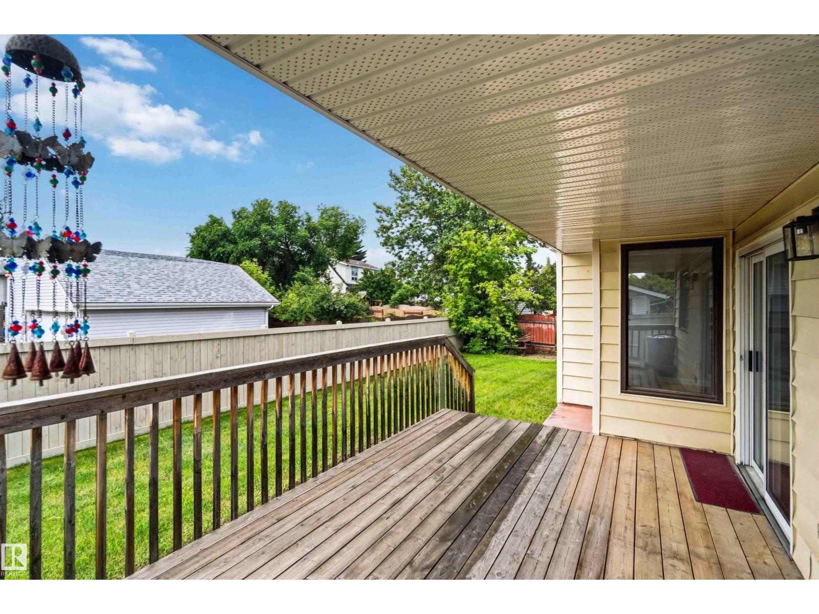 7715 15 AV NW - 68