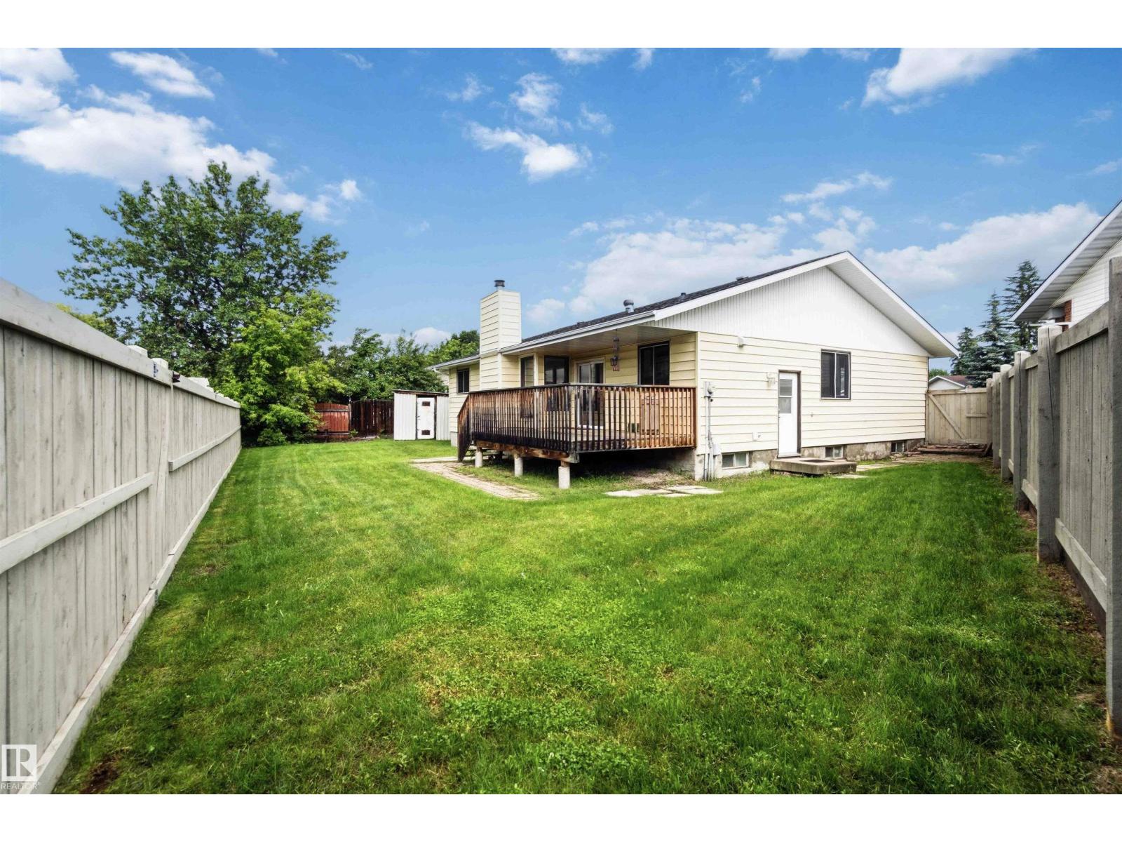 7715 15 AV NW - 71