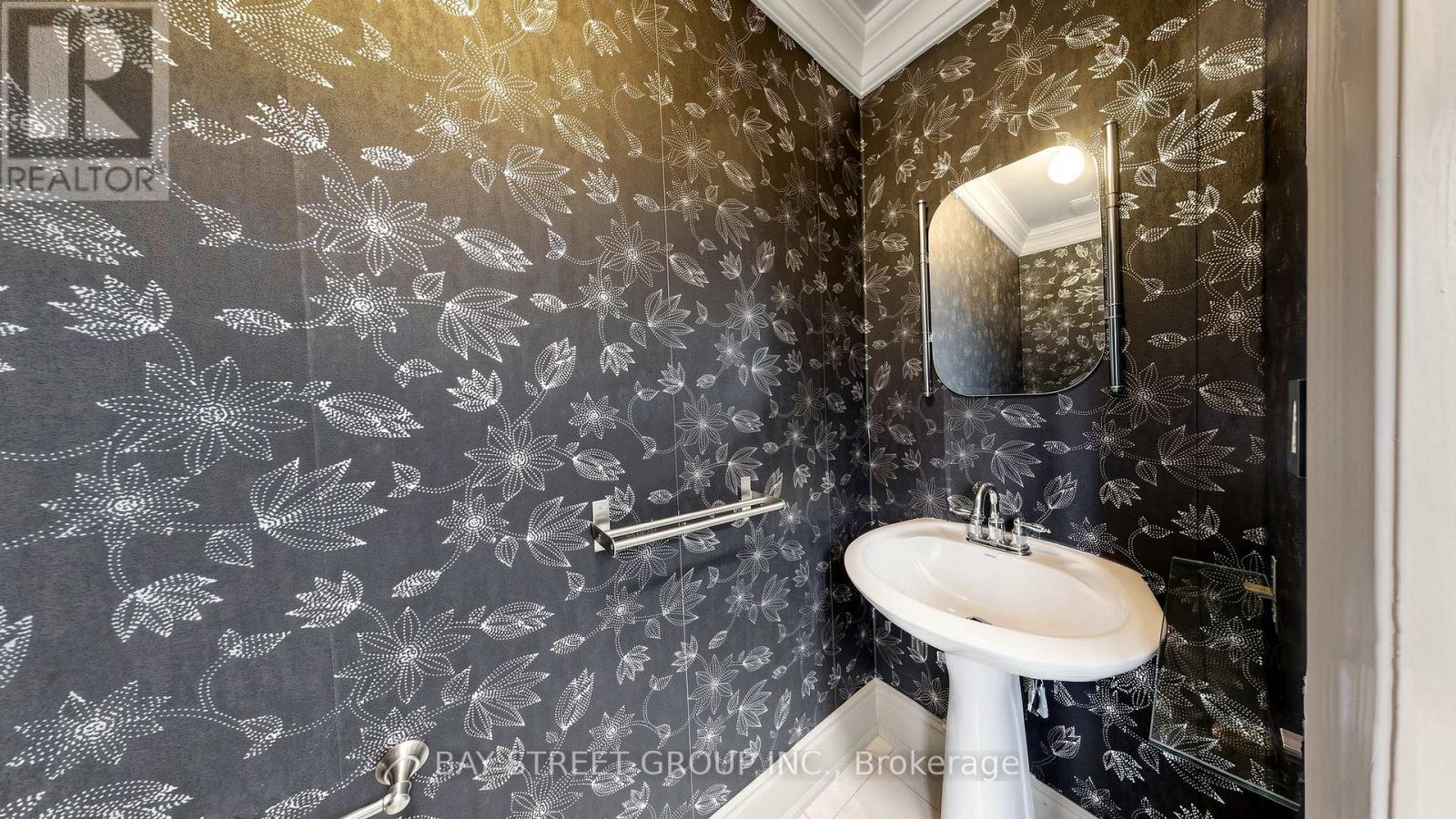 97 ZOKOL DRIVE - 37