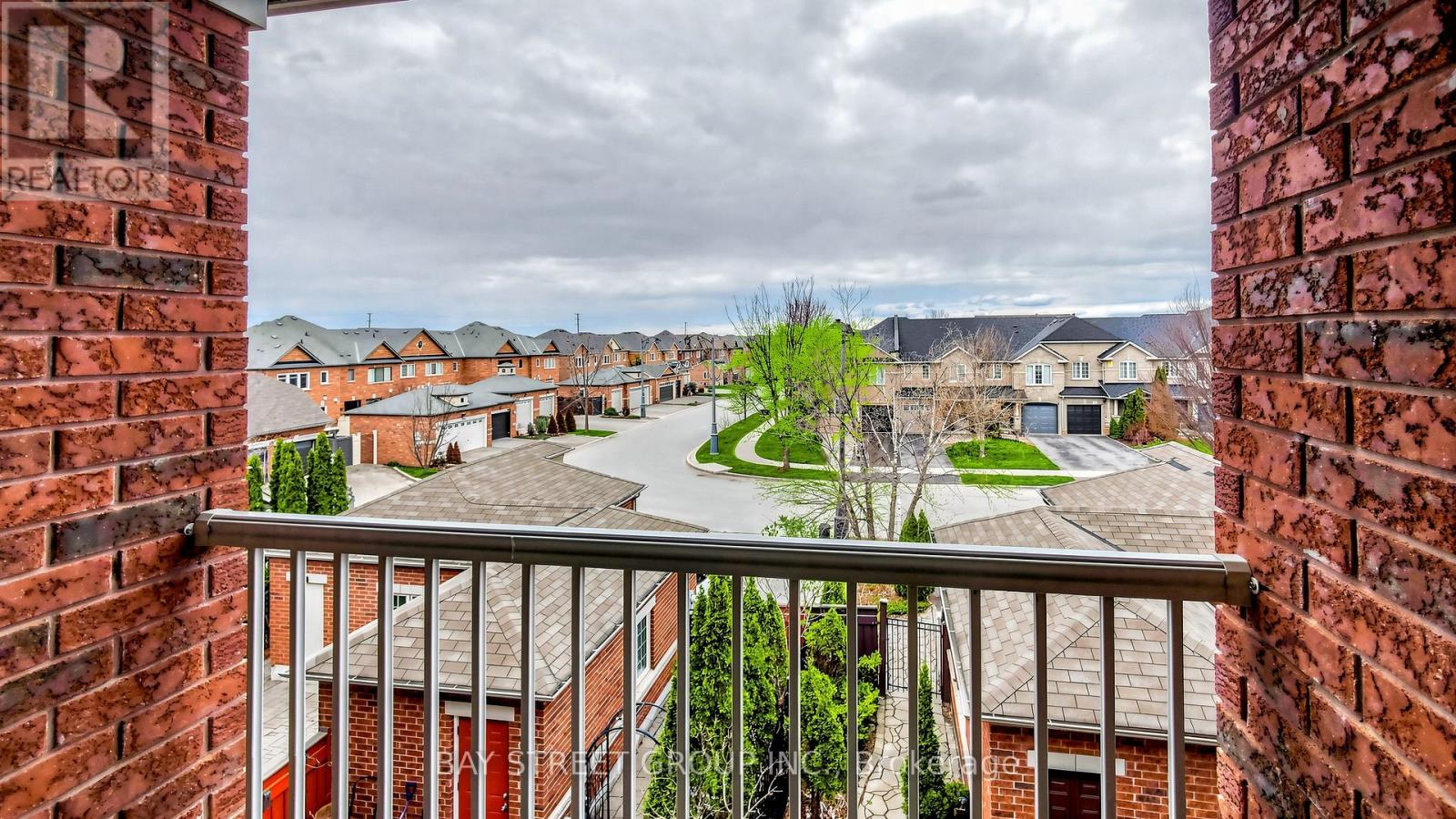 97 ZOKOL DRIVE - 44
