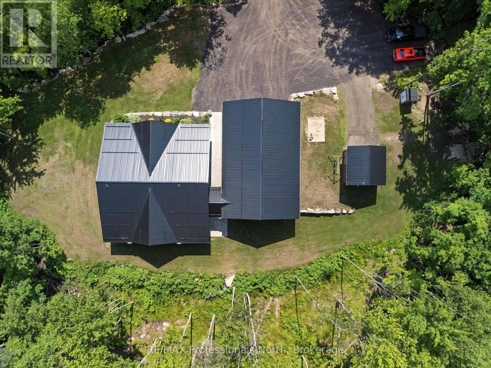 1541 BOBCAYGEON ROAD - 46