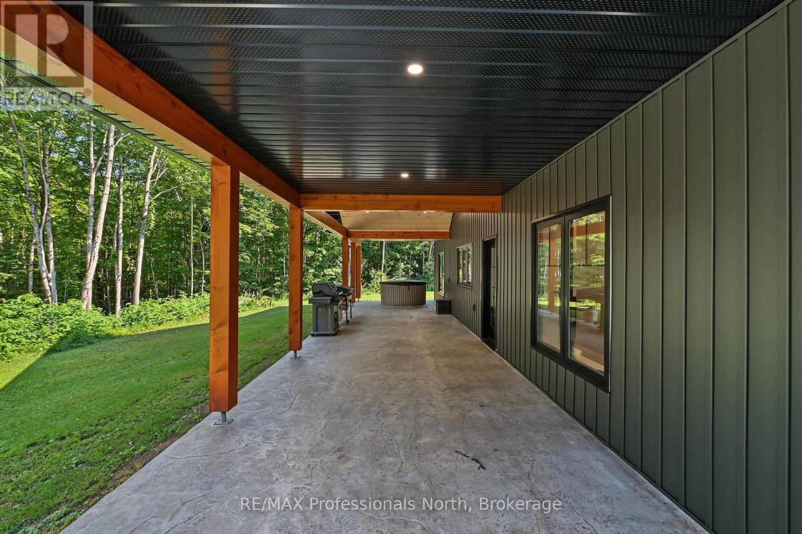 1541 BOBCAYGEON ROAD - 45