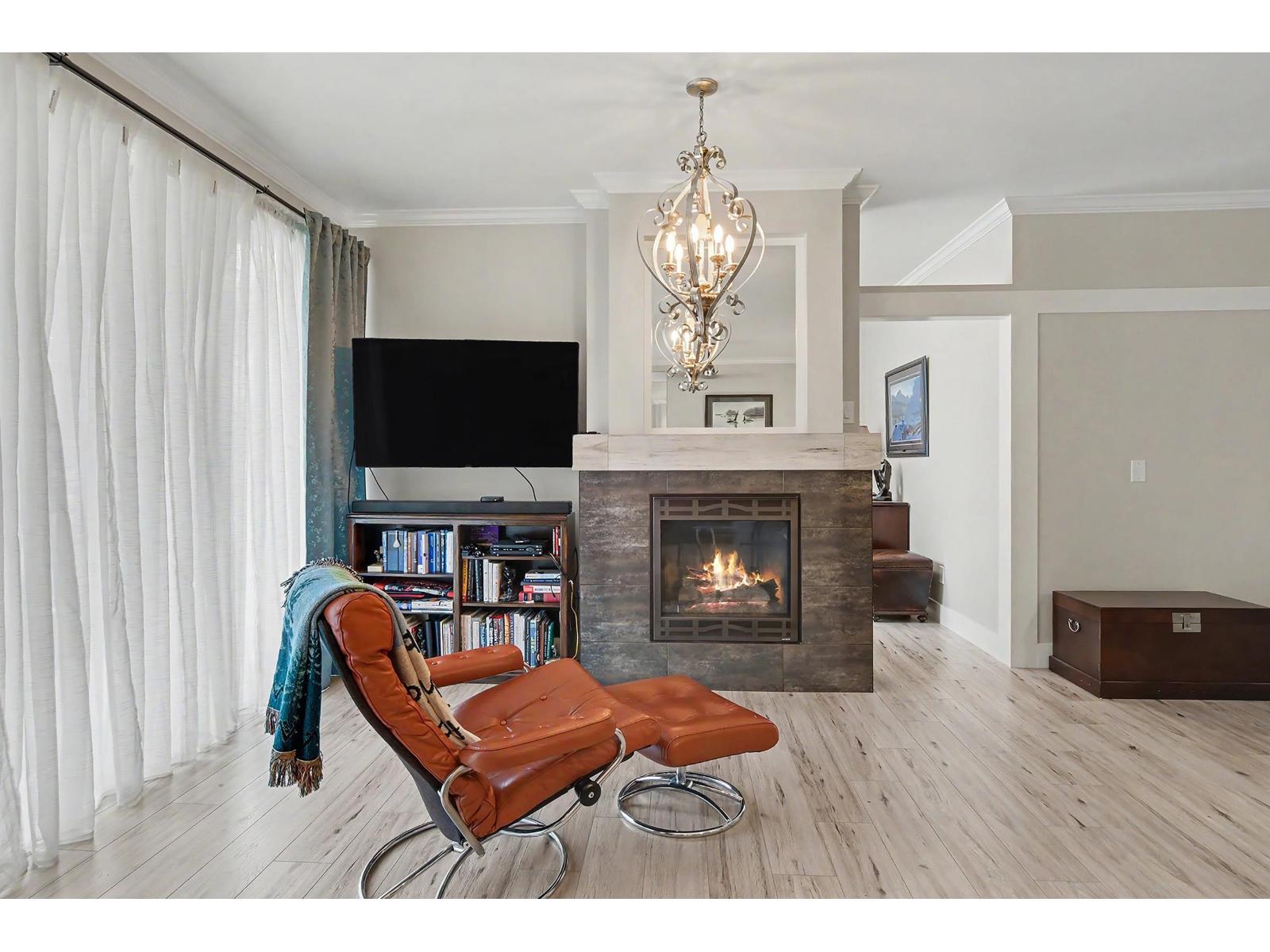 1 Bed, 2 Bath Apartment for Sale in Surrey – 208 1765 MARTIN DRIVE, Surrey – MLS# R3142798 - Image 6