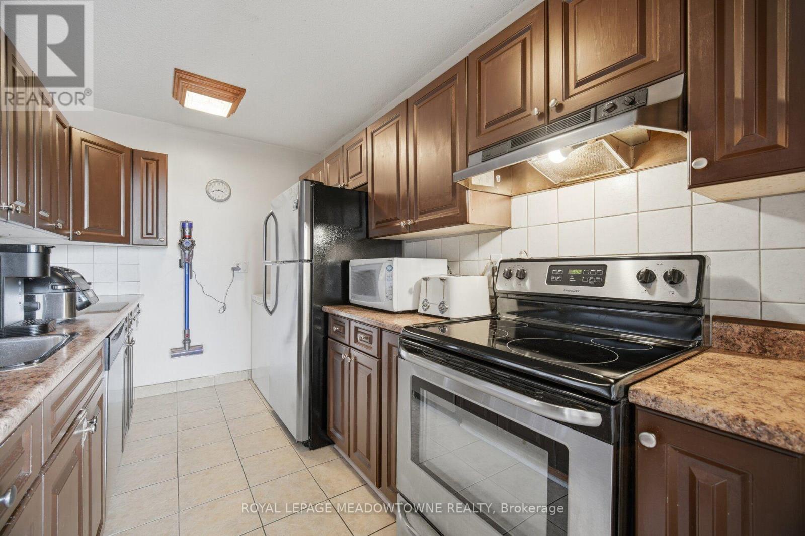 #501 2929 AQUITAINE AVENUE - 15