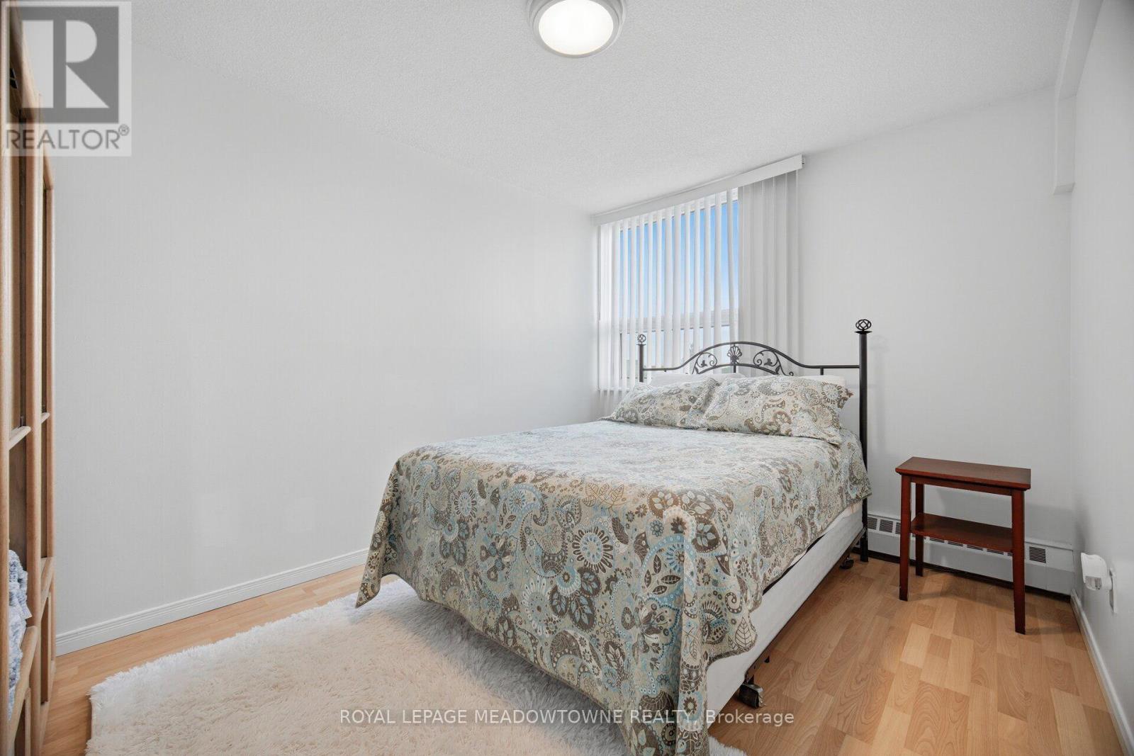 #501 2929 AQUITAINE AVENUE - 25